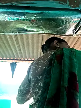 Snapshot of Hot-honi chatting on 11-05-25, 04:56 Hot-honi online show from 11-05-25, 04:56