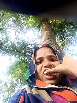 Snapshot of Hot-honi chatting on 11-22-25, 08:24 Hot-honi online show from 11-22-25, 08:24