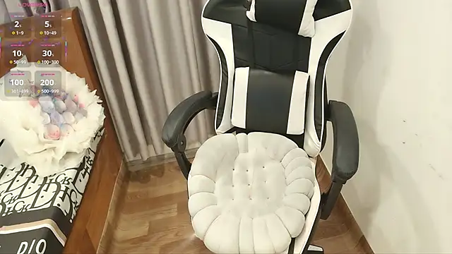 Bae Gigii online show from 02-08-26, 01:58