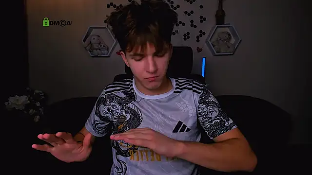 Snapshot of travis_wolf_ chatting on 09-20-25, 08:48 travis wolf online show from 09-20-25, 08:48