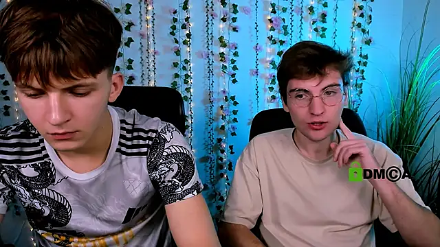 Snapshot of travis_wolf_ chatting on 10-12-25, 07:24 travis wolf online show from 10-12-25, 07:24