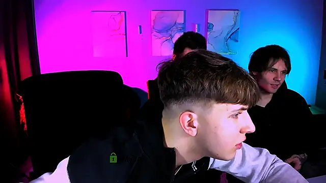 Snapshot of travis_wolf_ chatting on 02-16-26, 09:49 travis wolf online show from 02-16-26, 09:49