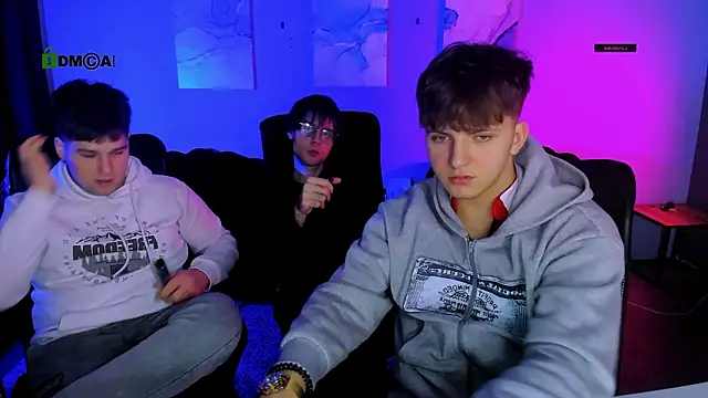 Snapshot of travis_wolf_ chatting on 02-20-26, 09:32 travis wolf online show from 02-20-26, 09:32