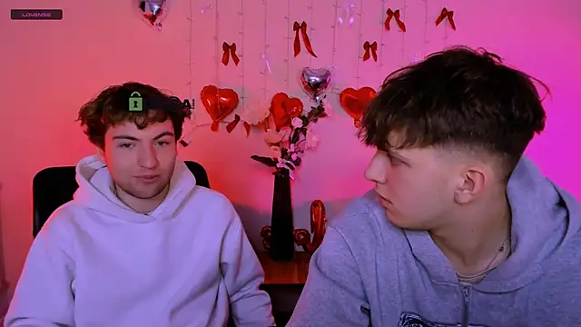 Snapshot of travis_wolf_ chatting on 02-21-26, 09:43 travis wolf online show from 02-21-26, 09:43