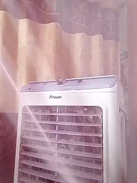 Snapshot of CherryBeii chatting on 09-12-25, 02:17 CherryBeii online show from 09-12-25, 02:17