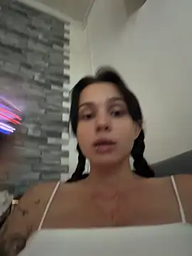 Snapshot of VendiMur chatting on 07-14-26, 01:08 VendiMur online show from 07-14-26, 01:08