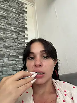 Snapshot of VendiMur chatting on 07-17-26, 01:01 VendiMur online show from 07-17-26, 01:01