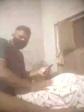 Snapshot of Manjit009 chatting on 10-15-25, 05:13 Manjit009 online show from 10-15-25, 05:13