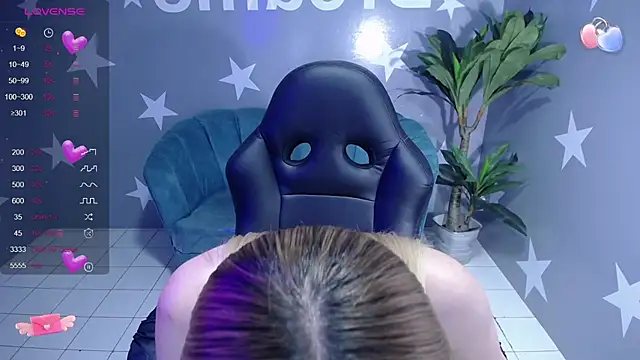 Snapshot of Candy_kush_t chatting on 09-16-25, 08:10 Candy kush t online show from 09-16-25, 08:10