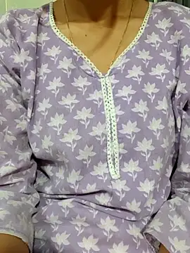 Snapshot of siya_rani67 chatting on 11-02-25, 08:28 siya rani67 online show from 11-02-25, 08:28