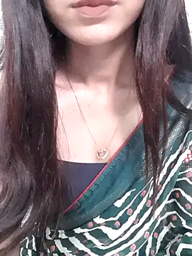 Snapshot of siya_rani67 chatting on 11-13-25, 10:14 siya rani67 online show from 11-13-25, 10:14