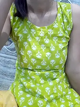 Snapshot of siya_rani67 chatting on 11-18-25, 02:43 siya rani67 online show from 11-18-25, 02:43