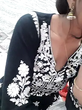 Snapshot of siya_rani67 chatting on 11-21-25, 10:30 siya rani67 online show from 11-21-25, 10:30