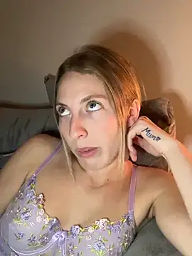 CheekyChelseaX online show from 11-11-25, 08:20