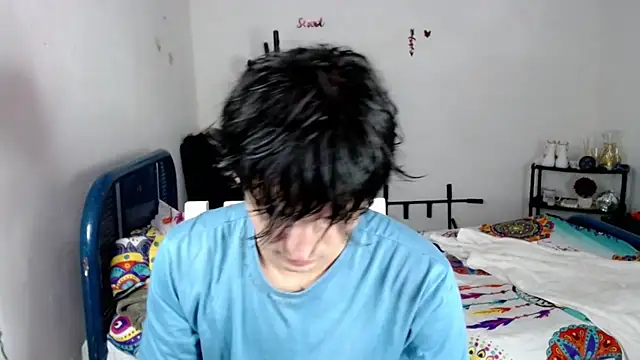 Snapshot of big_lunatic chatting on 10-21-25, 04:57 big lunatic online show from 10-21-25, 04:57