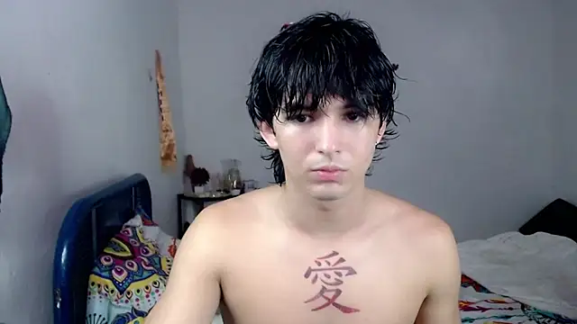 Snapshot of big_lunatic chatting on 11-16-25, 04:07 big lunatic online show from 11-16-25, 04:07