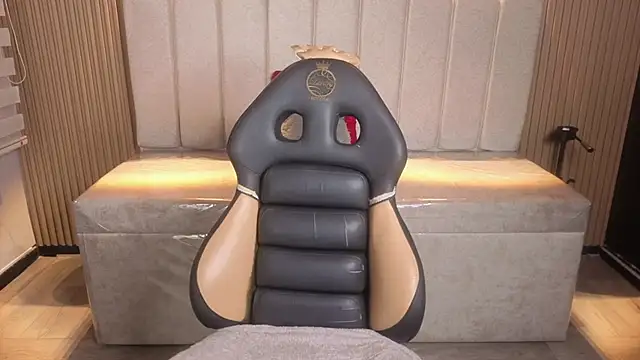  Mia Evans 1 online show from 04-18-26, 07:58