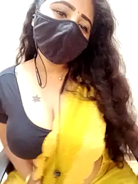 Snapshot of tamil_Vennila chatting on 12-14-25, 10:53 tamil Vennila online show from 12-14-25, 10:53