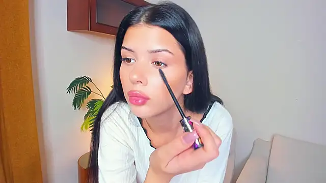 Snapshot of JoCauterucci chatting on 09-28-25, 07:03 JoCauterucci online show from 09-28-25, 07:03