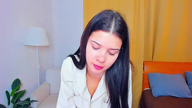 Snapshot of JoCauterucci chatting on 10-25-25, 06:43 JoCauterucci online show from 10-25-25, 06:43