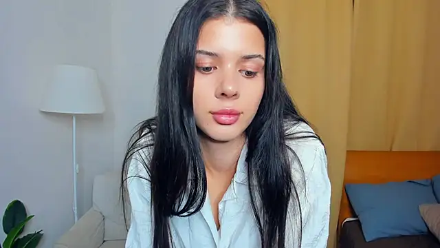 Snapshot of JoCauterucci chatting on 10-31-25, 07:09 JoCauterucci online show from 10-31-25, 07:09