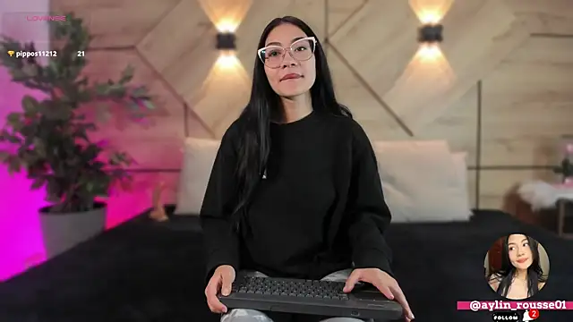 aylin rousse online show from 10-12-25, 11:42