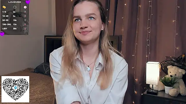 Snapshot of KerenFurguson chatting on 09-11-25, 07:47 KerenFurguson online show from 09-11-25, 07:47