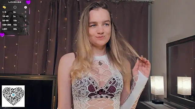 Snapshot of KerenFurguson chatting on 09-19-25, 07:14 KerenFurguson online show from 09-19-25, 07:14