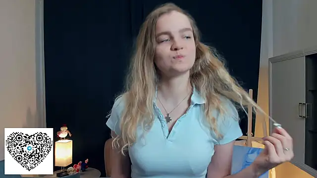 Snapshot of KerenFurguson chatting on 10-30-25, 07:25 KerenFurguson online show from 10-30-25, 07:25