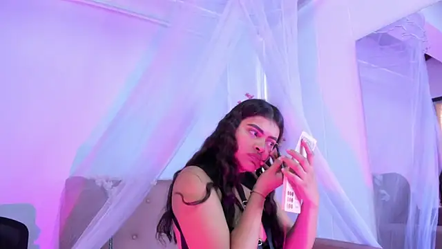 Miaa Rosse online show from 12-14-25, 12:43