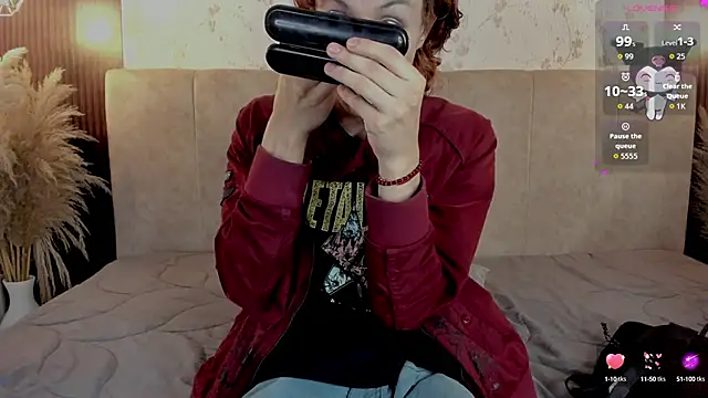 Snapshot of DarcyCullen chatting on 09-26-25, 11:36 DarcyCullen online show from 09-26-25, 11:36