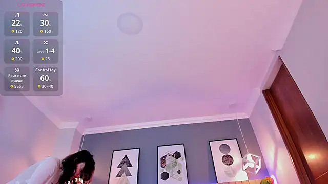 Snapshot of Nina_Ford chatting on 11-25-25, 03:06 Nina Ford online show from 11-25-25, 03:06