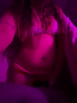 LilPeachyPie online show from 03-05-26, 05:47