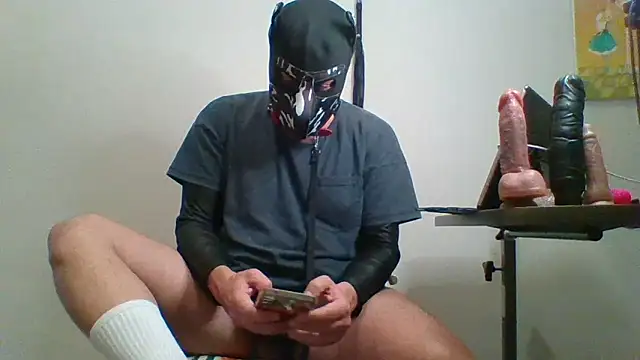 Snapshot of Maskpor2022 chatting on 11-28-25, 10:34 Maskpor2022 online show from 11-28-25, 10:34