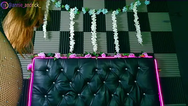  leda swan  online show from 02-06-26, 01:03