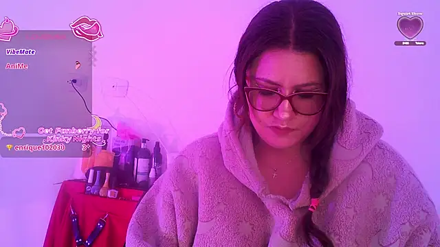 Vesper Vixen online show from 12-20-25, 03:41