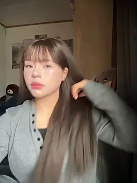 SarahBeii online show from 12-20-25, 03:24