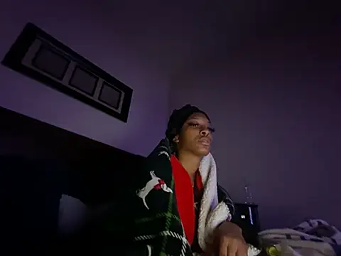 Snapshot of Brooke012 chatting on 02-25-26, 10:03 Brooke012 online show from 02-25-26, 10:03