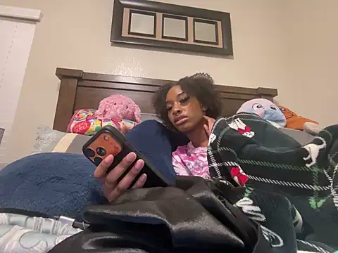 Snapshot of Brooke012 chatting on 03-03-26, 02:50 Brooke012 online show from 03-03-26, 02:50