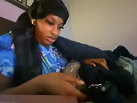 Snapshot of Brooke012 chatting on 06-12-26, 03:27 Brooke012 online show from 06-12-26, 03:27