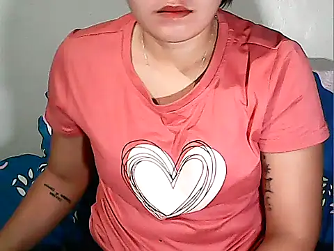 xxkitty27xx online show from 10-23-25, 11:42