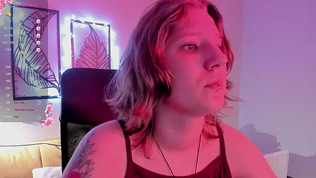 Hailey Foxy online show from 11-22-25, 09:19