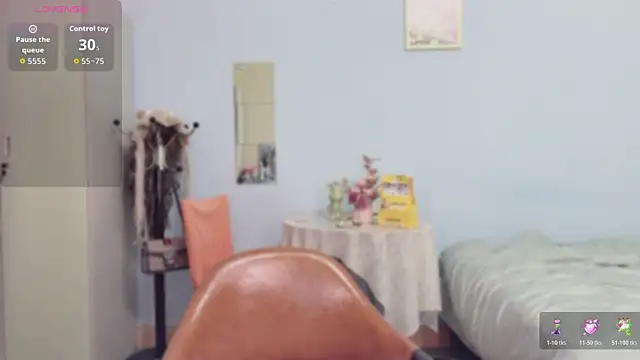 Sue101010 online show from 12-17-25, 01:22