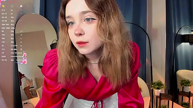 Snapshot of Lina_Glow chatting on 09-12-25, 06:35 Lina Glow online show from 09-12-25, 06:35