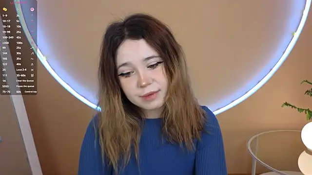 Snapshot of Lina_Glow chatting on 11-13-25, 07:07 Lina Glow online show from 11-13-25, 07:07