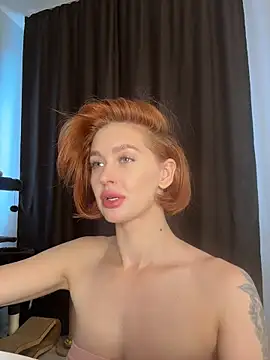 LittleFox    online show from 05-27-26, 06:32