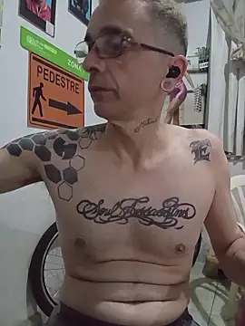 dinho carioca online show from 03-23-26, 03:54