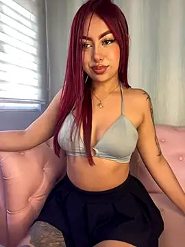 Laila Pink online show from 11-14-25, 07:34