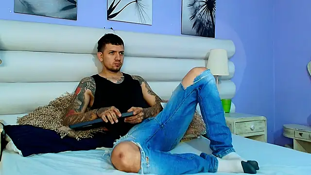 Snapshot of Dante_Flamee chatting on 02-13-26, 12:56 Dante Flamee online show from 02-13-26, 12:56