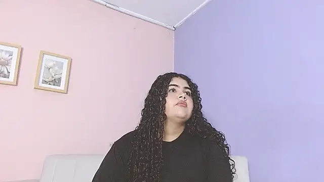 Snapshot of lourdes_moon22 chatting on 09-10-25, 12:38 lourdes moon22 online show from 09-10-25, 12:38